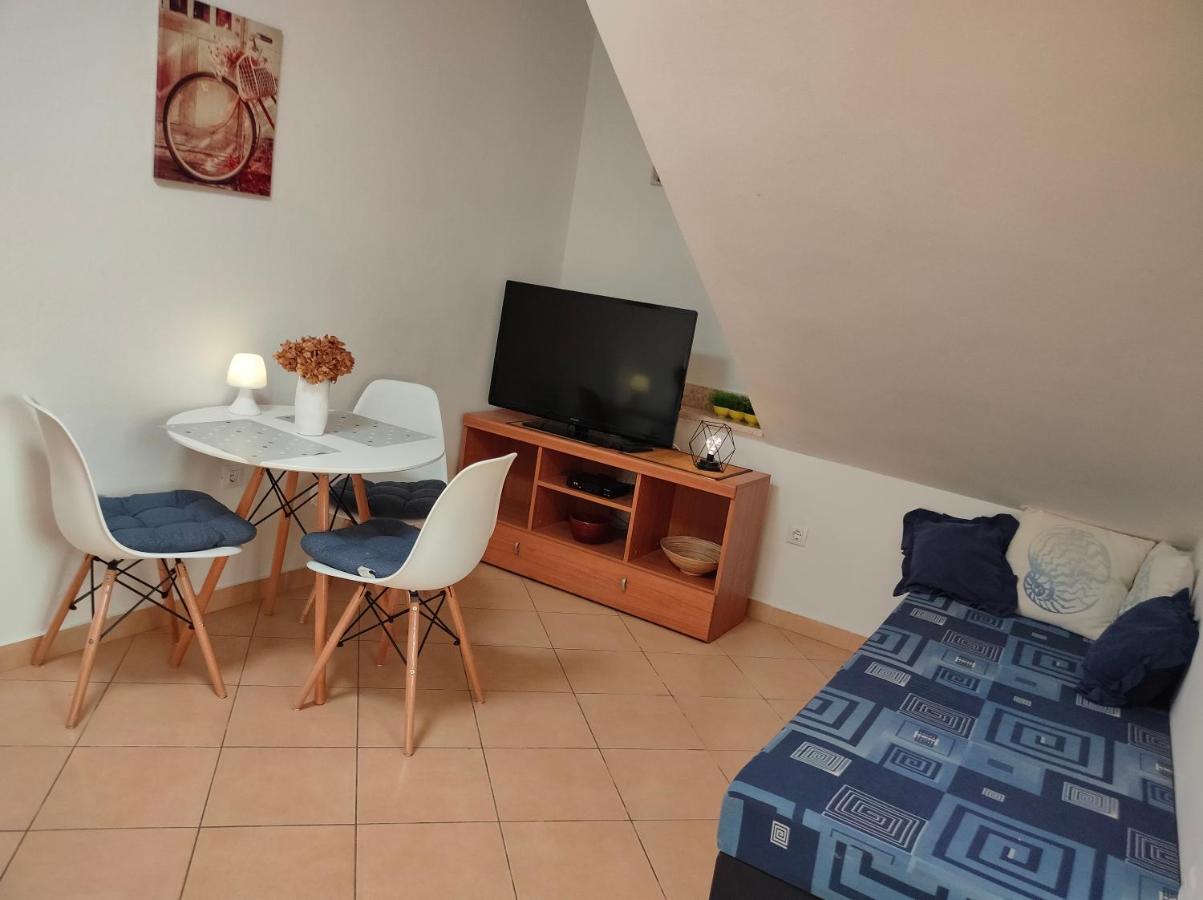 Apartments And Rooms Irena Rovinj Exterior foto