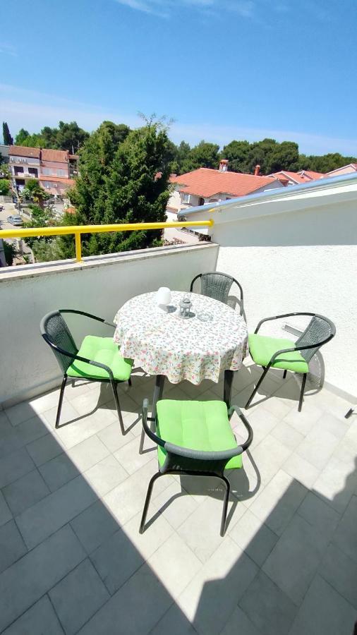 Apartments And Rooms Irena Rovinj Exterior foto
