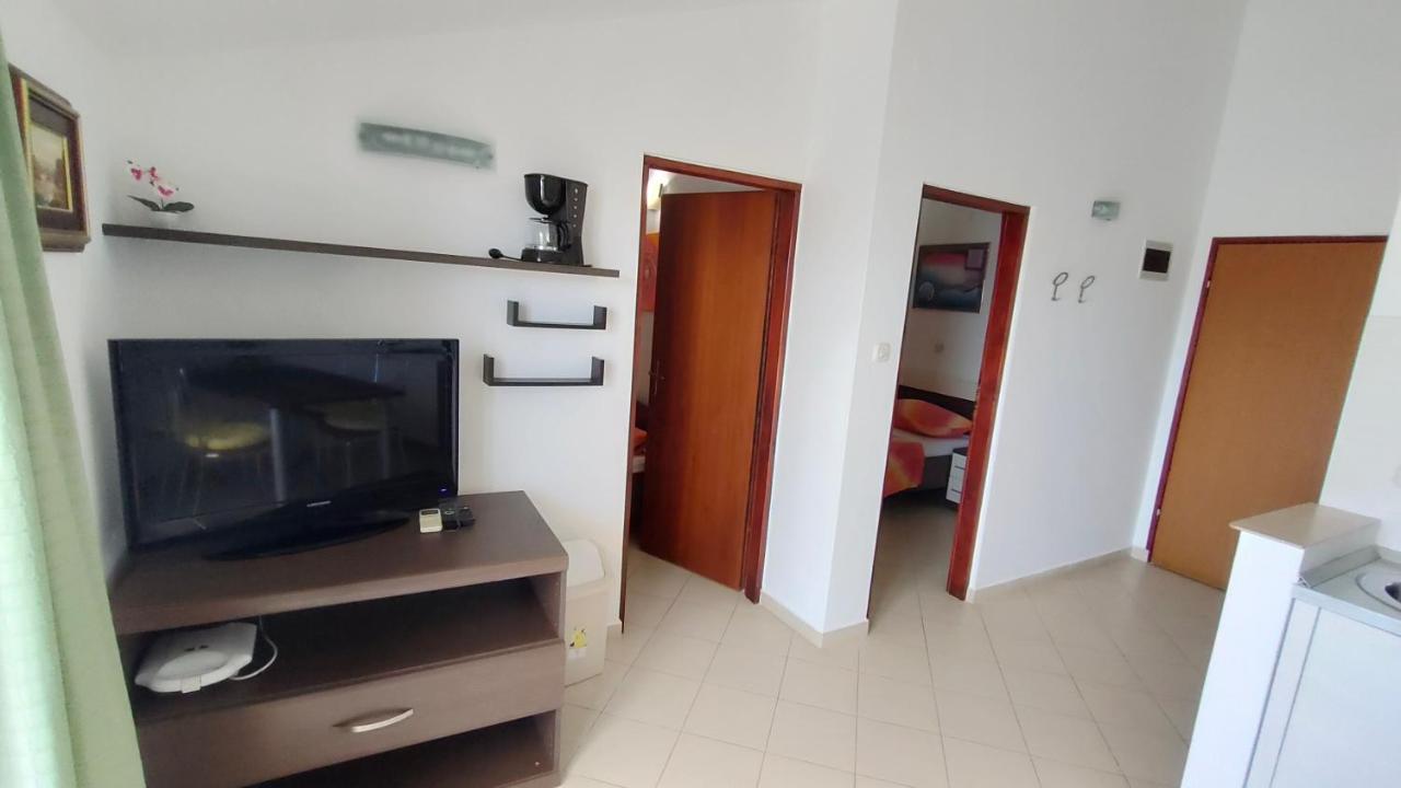 Apartments And Rooms Irena Rovinj Exterior foto