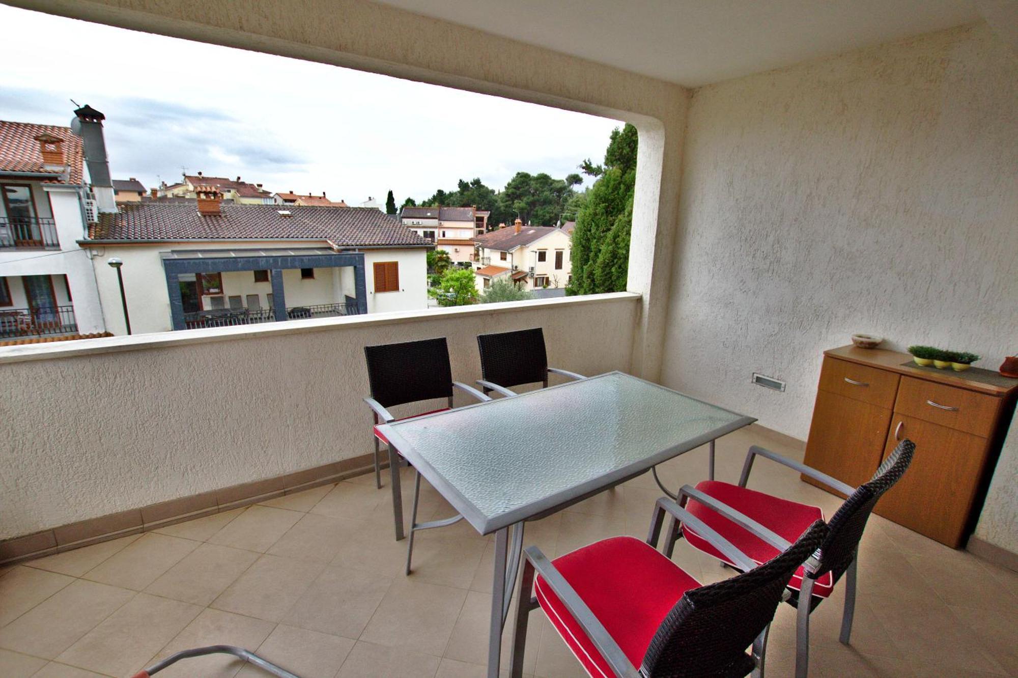Apartments And Rooms Irena Rovinj Exterior foto