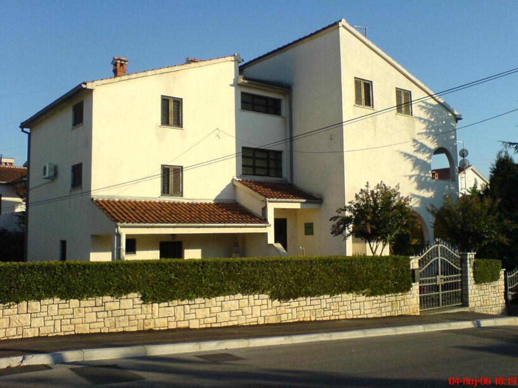 Apartments And Rooms Irena Rovinj Exterior foto