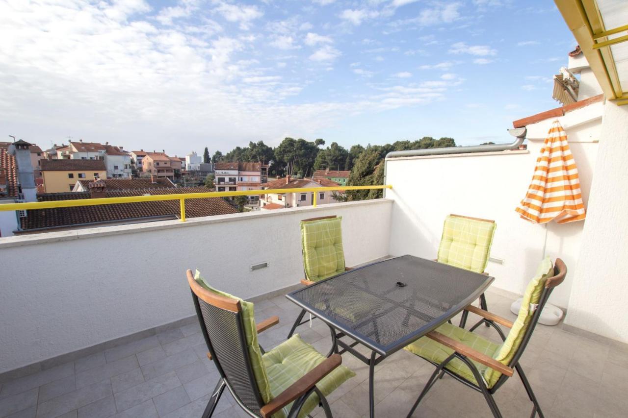 Apartments And Rooms Irena Rovinj Exterior foto